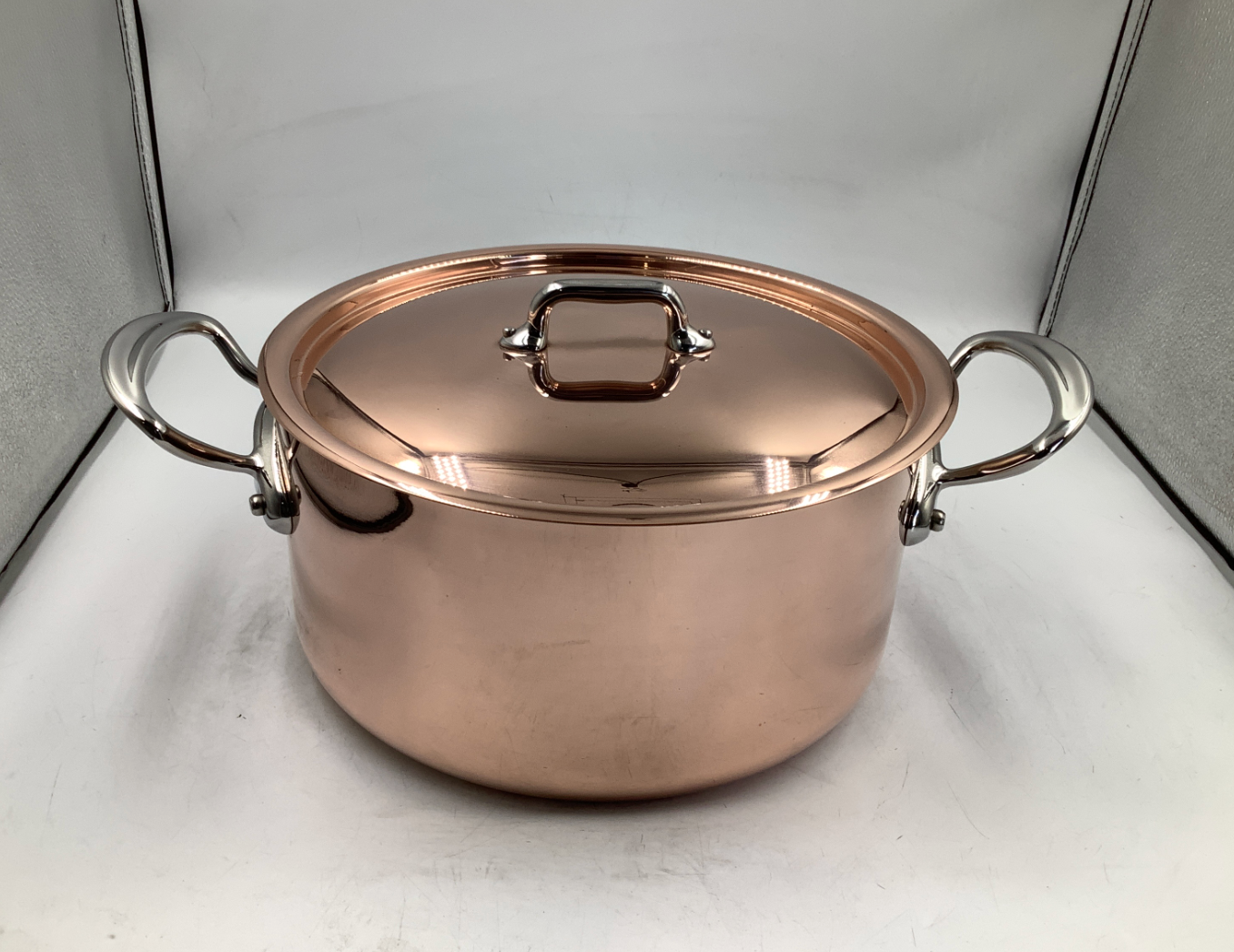 M’150 S Cocotte with Lid 6 M’150 S Cocotte with Lid - Image 6